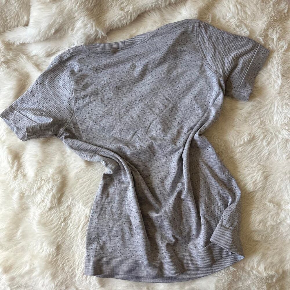 Lululemon Women's Grey and Purple Swiftly Tech
